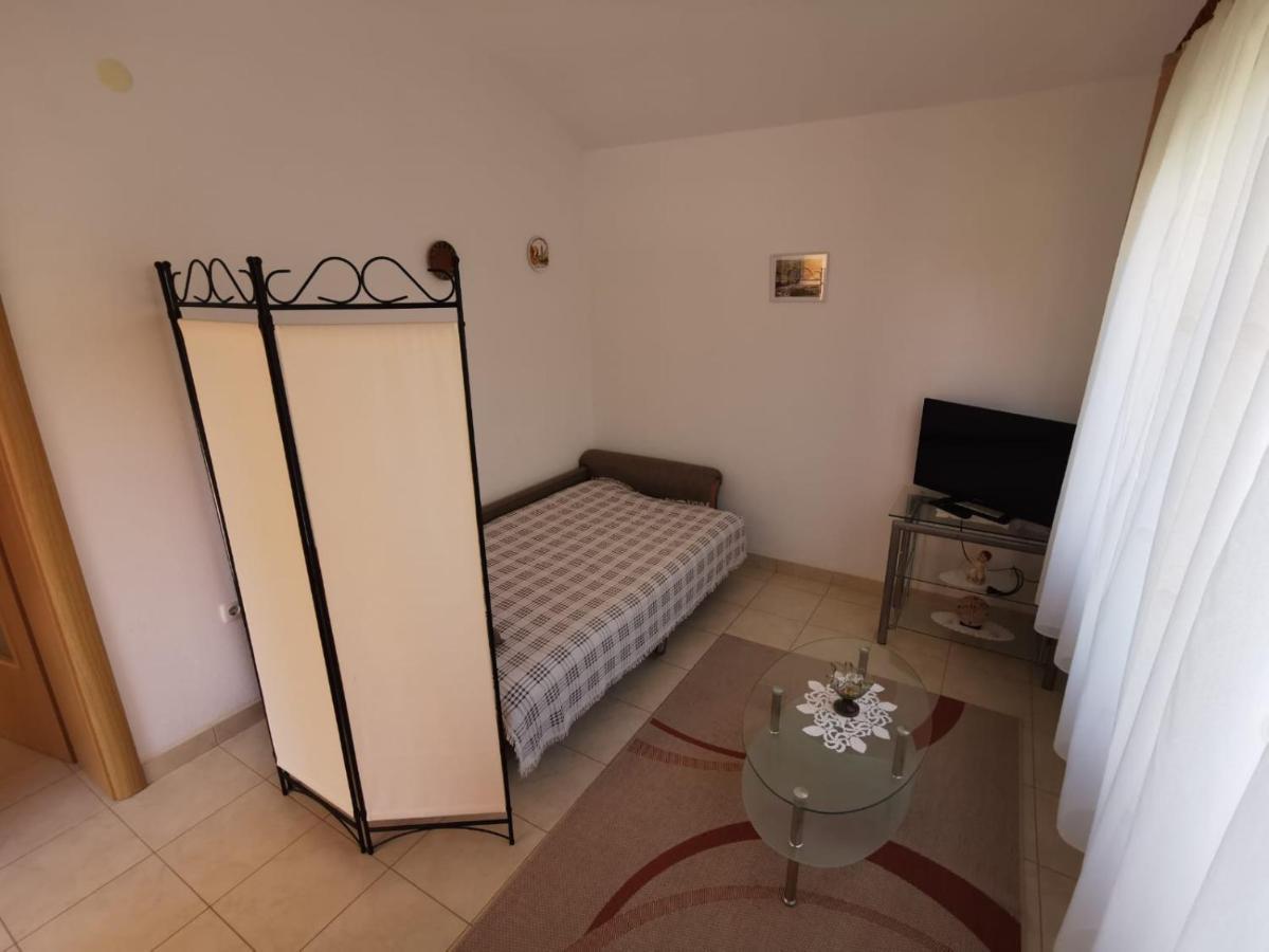 Apartman Zora ポドストラナ エクステリア 写真
