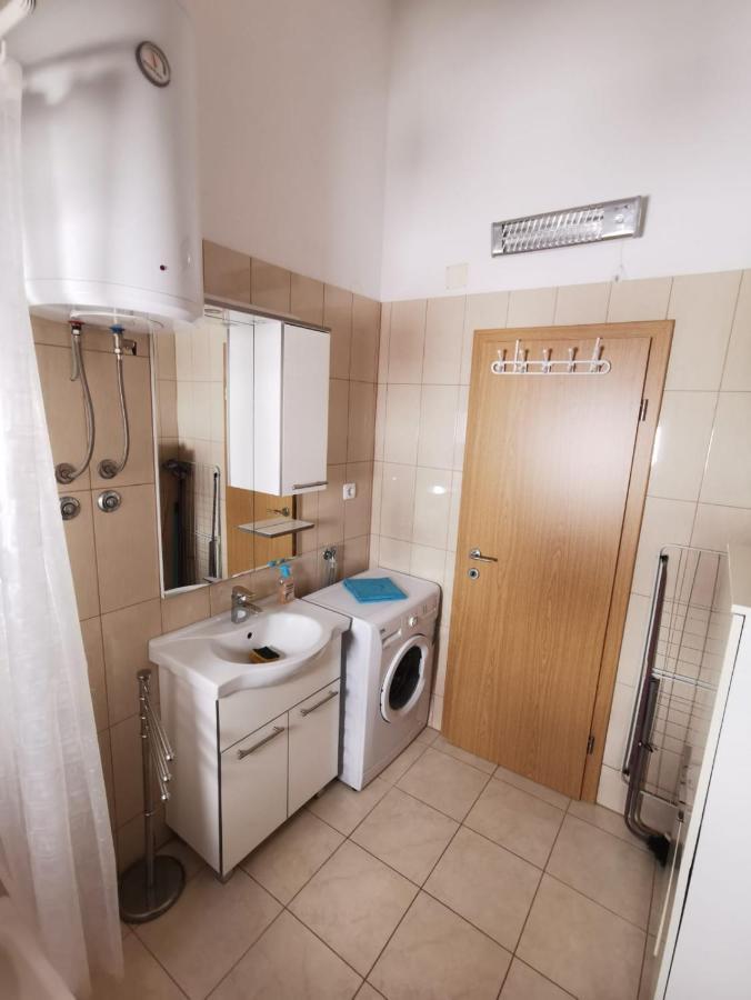 Apartman Zora ポドストラナ エクステリア 写真