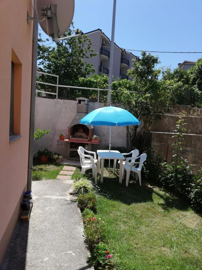 Apartman Zora ポドストラナ エクステリア 写真